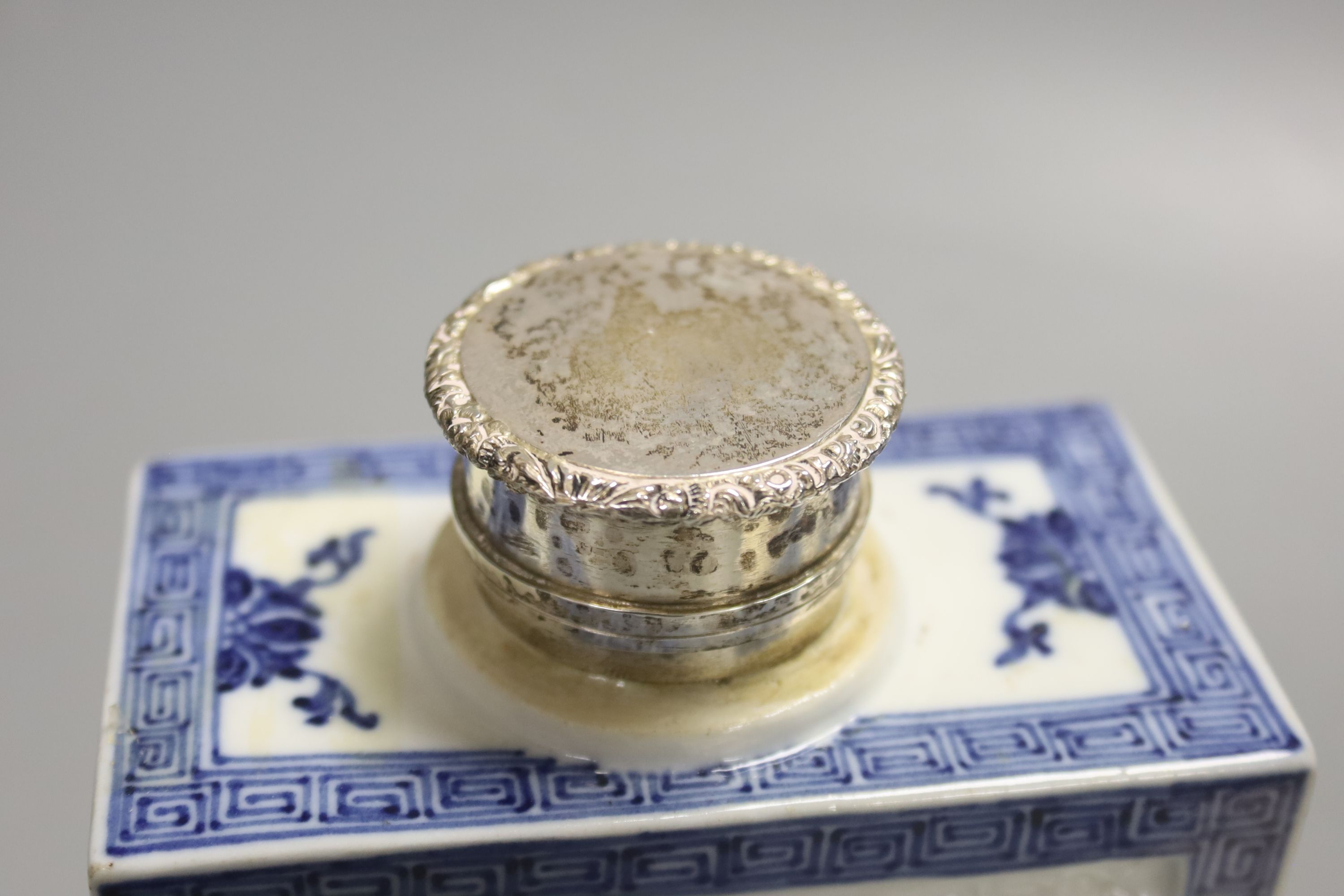 A Chinese blue and white caddy, with later silver lid